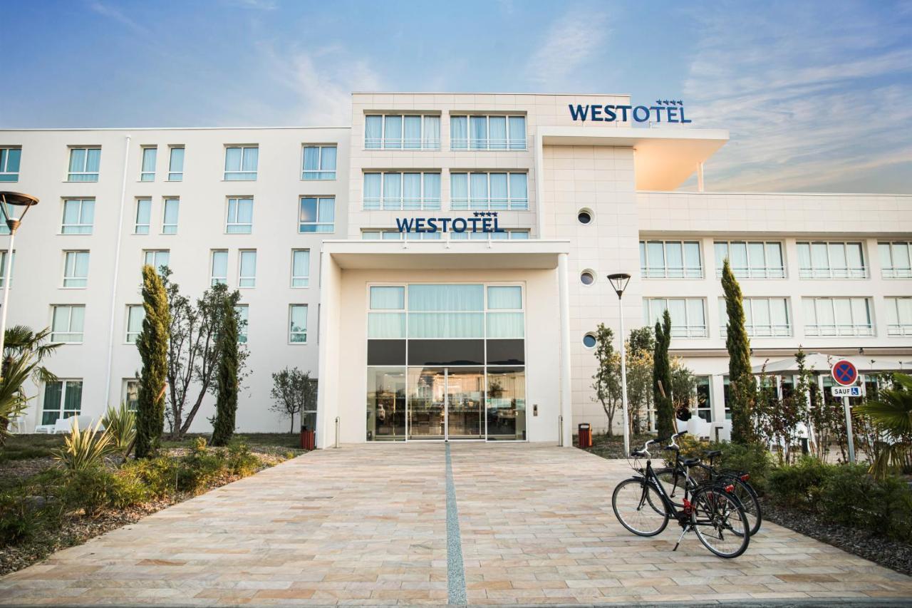 Westotel Tours Val De Loire La Ville-aux-Dames Kültér fotó
